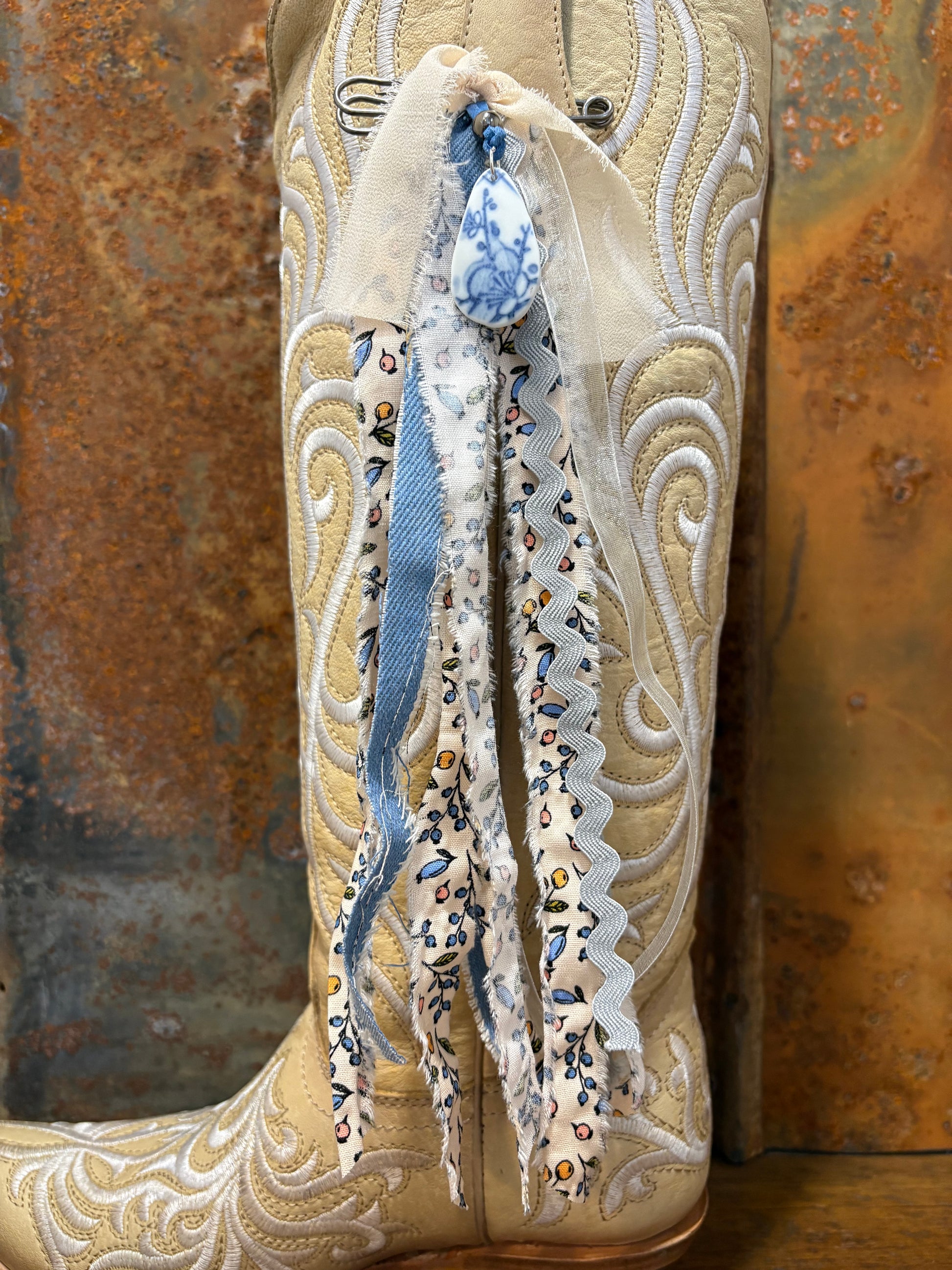 Cowboy Boot Ties Bows Dangles - Western Boho Cowgirl Handmade accessory - Porcelain