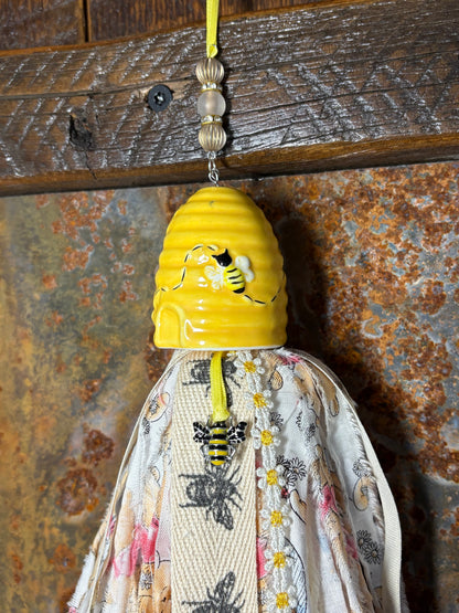 Winnie the Pooh Bee Hive Salt Shaker Tassel