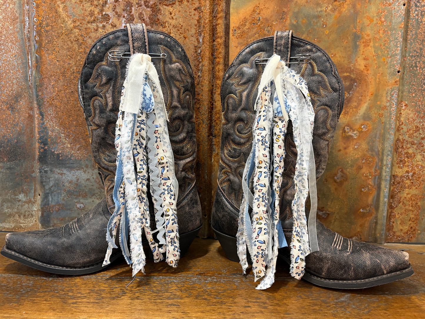 Cowboy Boot Ties Bows Dangles - Western Boho Cowgirl Handmade accessory - Porcelain