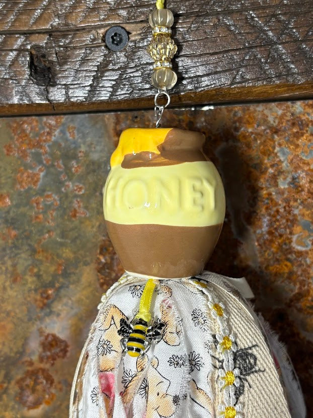 Winnie the Pooh Honey Pot Salt Shaker Tassel