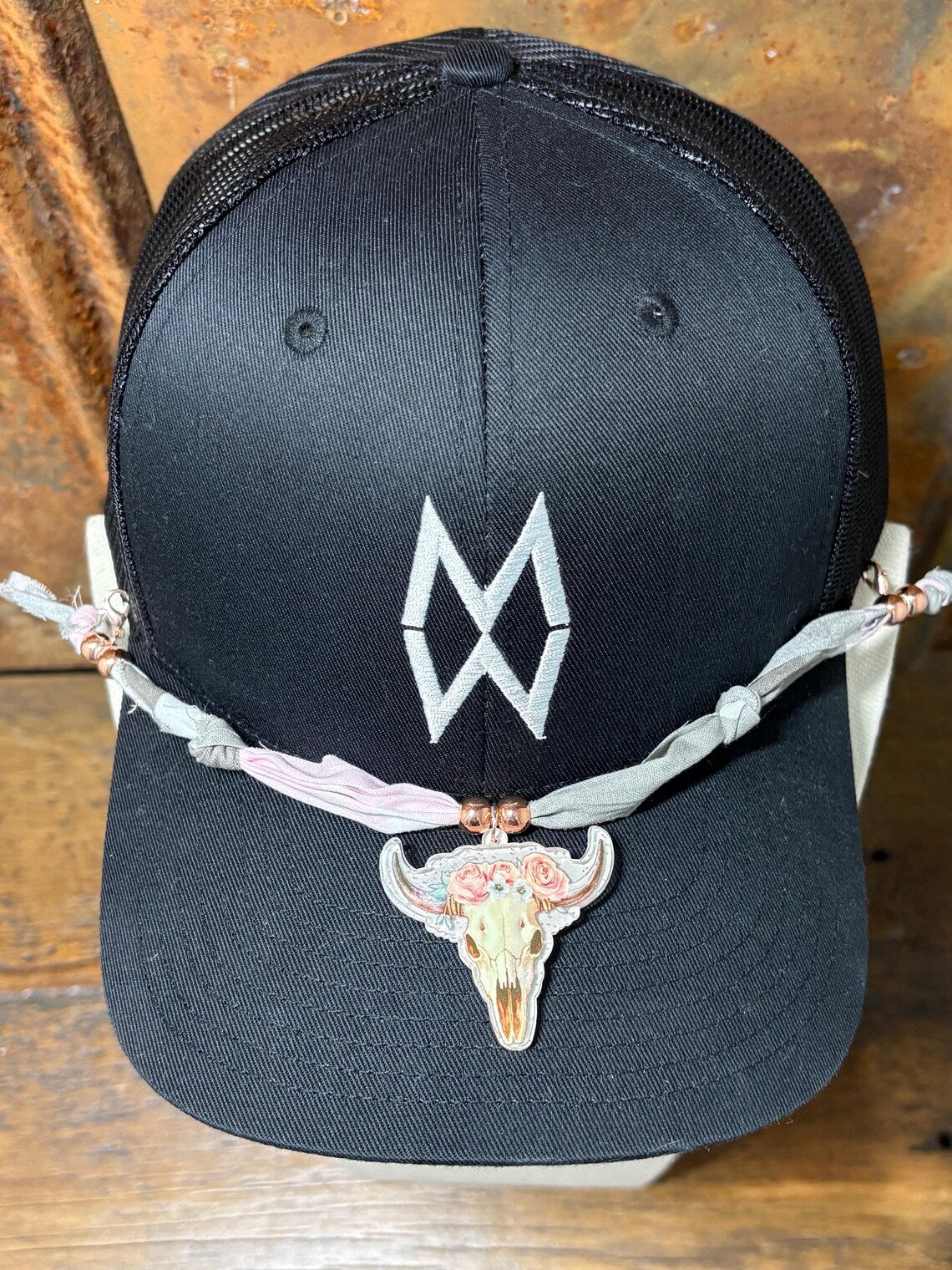 Trucker Hat Baseball Cap Band Add-on Removable Hat Jewelry Acrylic Cow Skull Charm