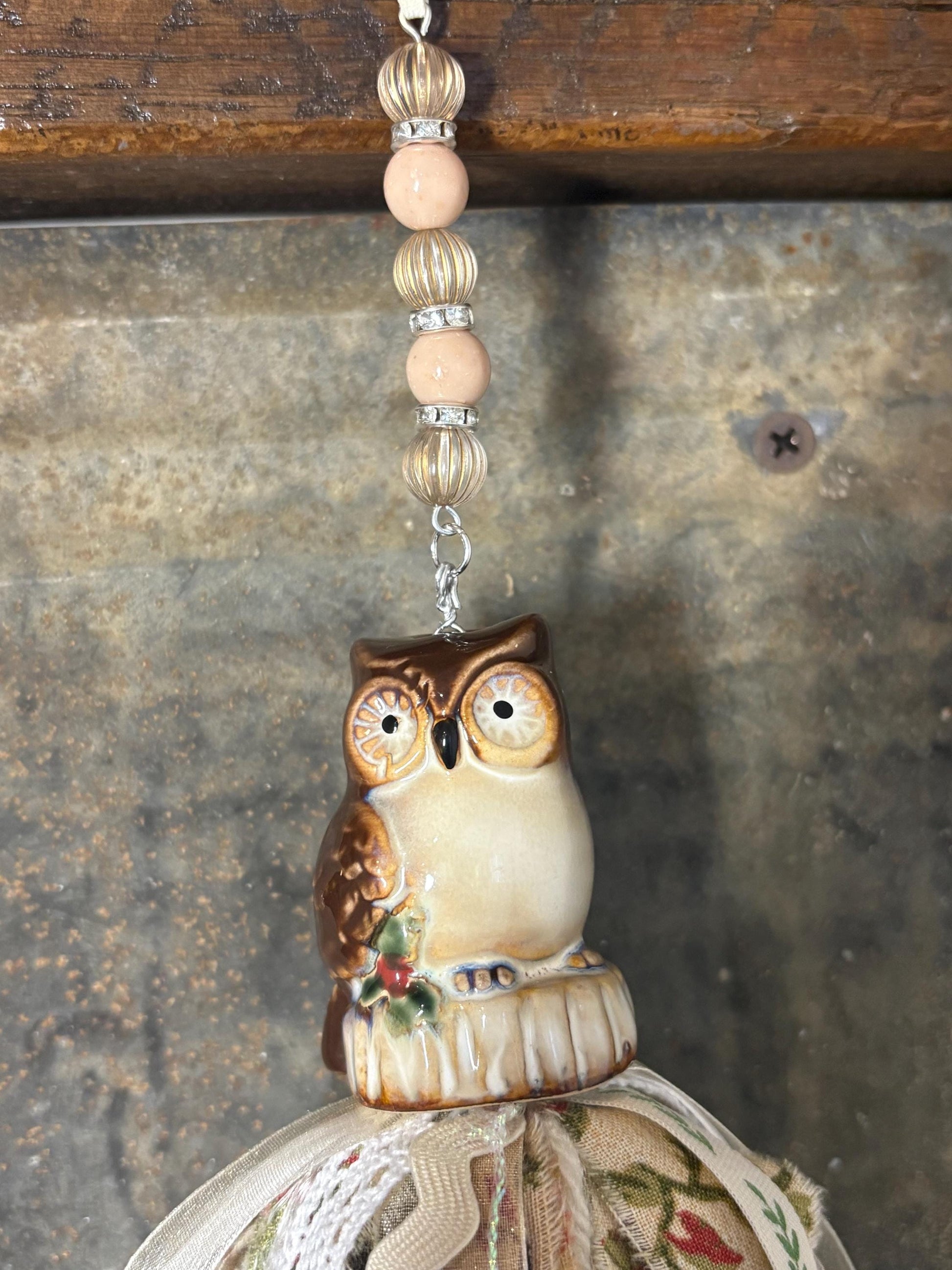 Owl Salt Shaker Tassel - Life is a hoot