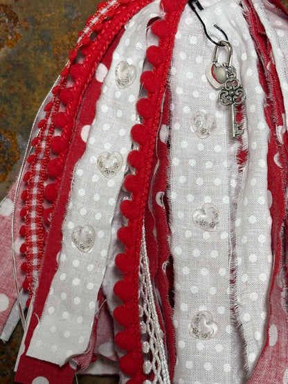 You & Me Anniversary Valentines Day Gift Heart Salt Shaker Tassel Key to Heart