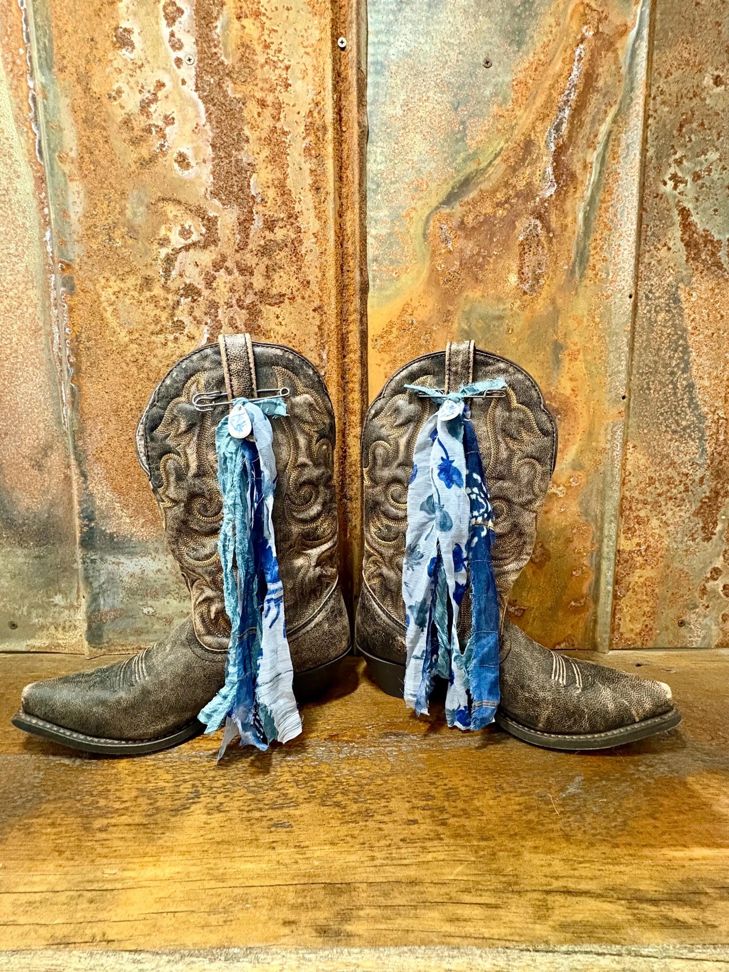 Cowboy Boot Ties Bows Dangles - Western Boho Cowgirl Handmade accessory - Porcelain 2