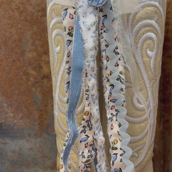Boot Ties Bows Dangles