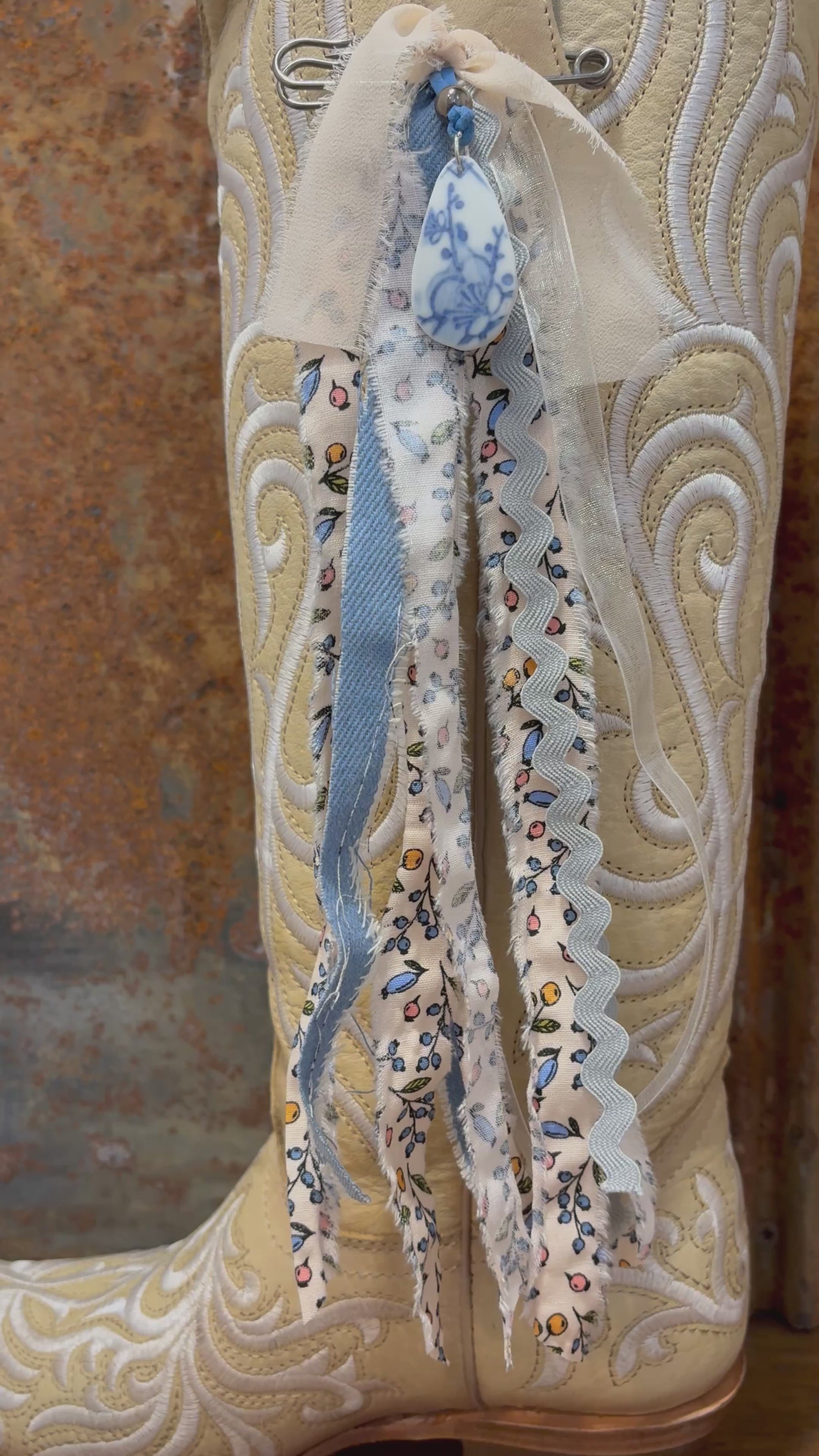 Boot Ties Bows Dangles